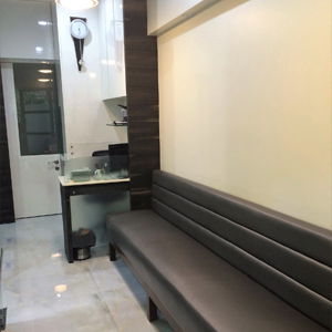 Patient waiting area at Denatl Clinic